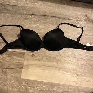 PINK Lightly lined, Cupped Bra